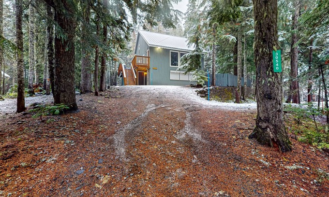 Government Camp House | Mount Hood getaway with private hot tub & backyard trail access!