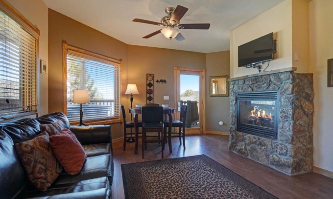 Estes Park Apartment | Mount Meeker 26B Condo