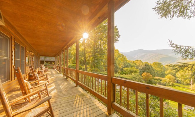 Burnsville Resort | Mount Mitchell Eco Retreat - Nature-based resort in the heart of the Blue Ridge.