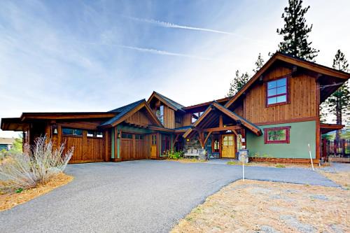 Mountain View Estates House | Mount Olympia Oasis