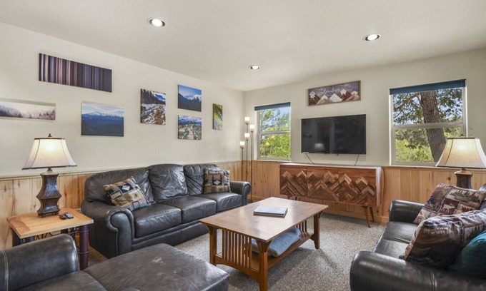 Florissant House | Mountain Aerie Retreat
