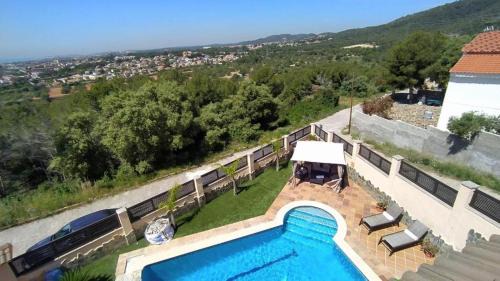 El Vendrell House | Mountain-Beach