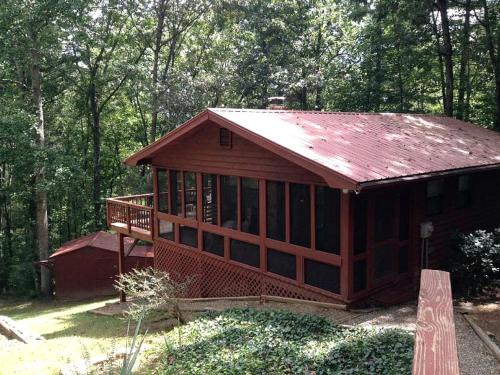 Blairsville House | Mountain Cabin Rental Under Two Hours from Atlanta for Lake Nottely Getaway in Georgia