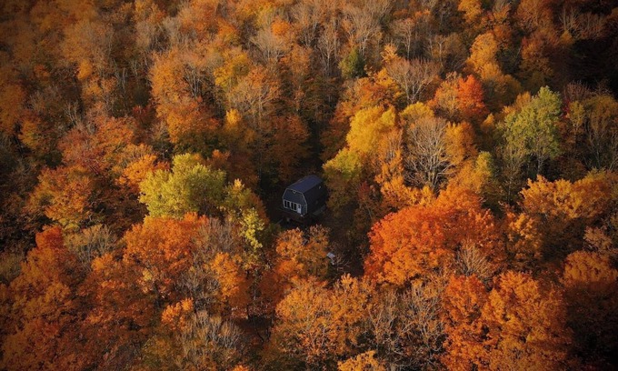 East Dover Ski Chalet | Mountain Chalet mins from Mt Snow Skiing/hiking