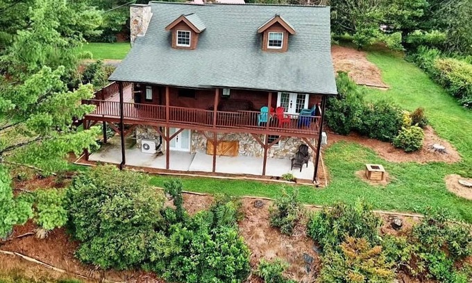 Fleetwood Cabin | Mountain Dreams-Open for Bookings! Sleeps 10, Gas FP