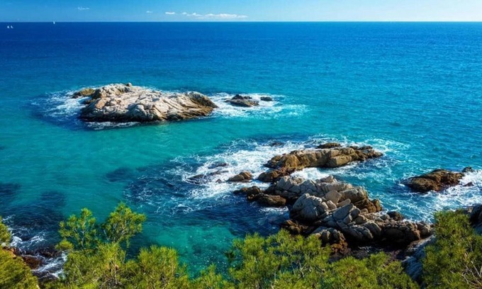 Castellar del Valles Villa | Mountain Escape w/stunning views 40 km to Barna!