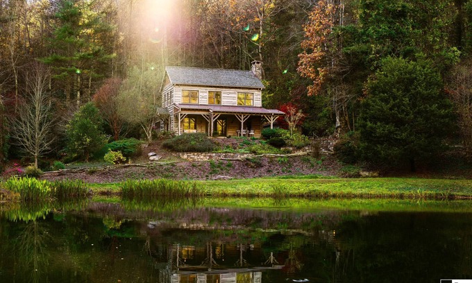 Zirconia House | Mountain Escape on 49 acres with pond-streams-trails, 23 mins from AVL airport