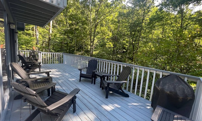 Almond House | Mountain getaway, close to Bryson City