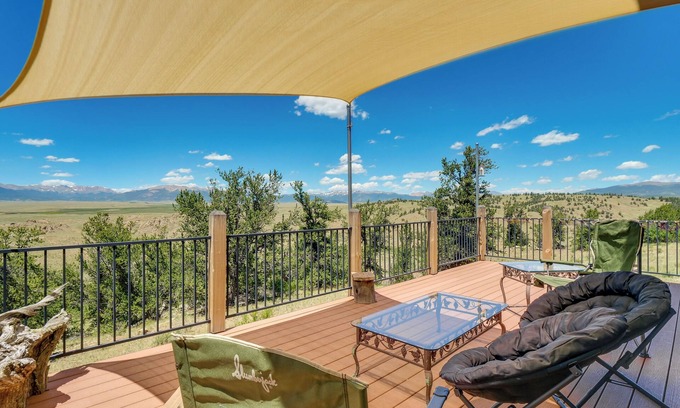 Jefferson Cabin | Mountain Getaway in Como w/Deck: Grill & Chill!