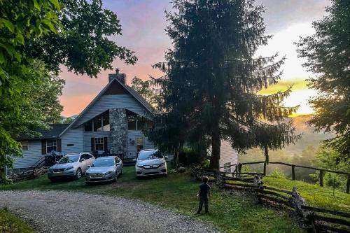 Topton House | Mountain Getaway