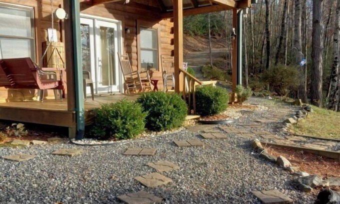 Bryson City Cabin | Mountain Hideaway Getaway