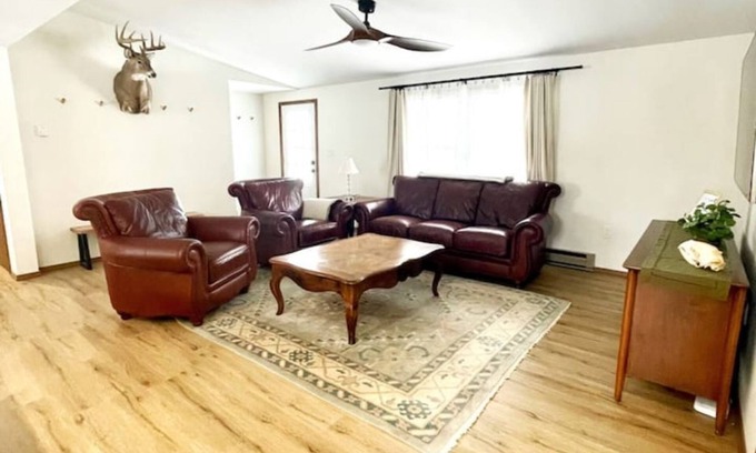 Lackawaxen House | Mountain home/Ski Big Bear/Masthope Community