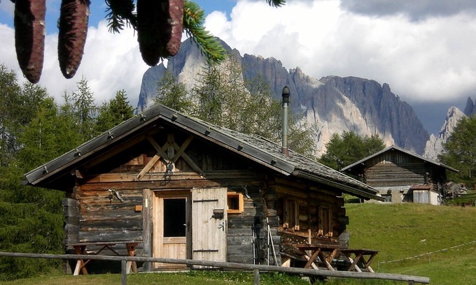 Compaccio House | Mountain Hut "" with Private Terrace