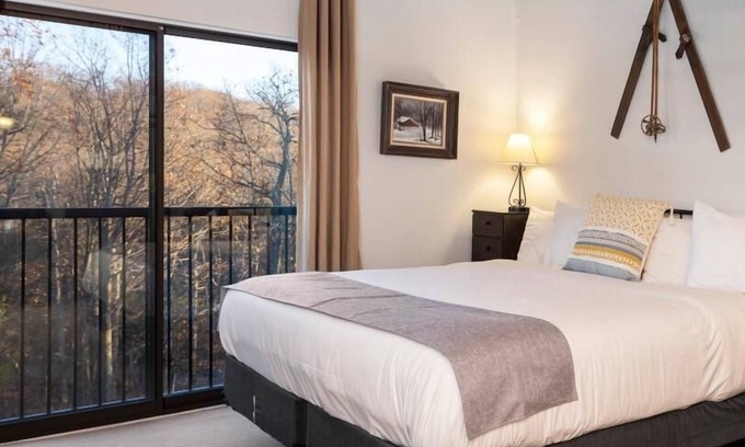 Wintergreen Condo | Mountain Inn Studio 53 with Wintergreen Advantage