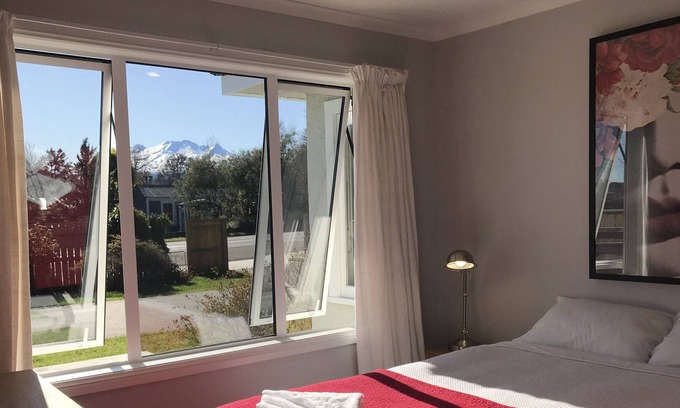 Ohakune House | Mountain Magic - with an outdoor spa!