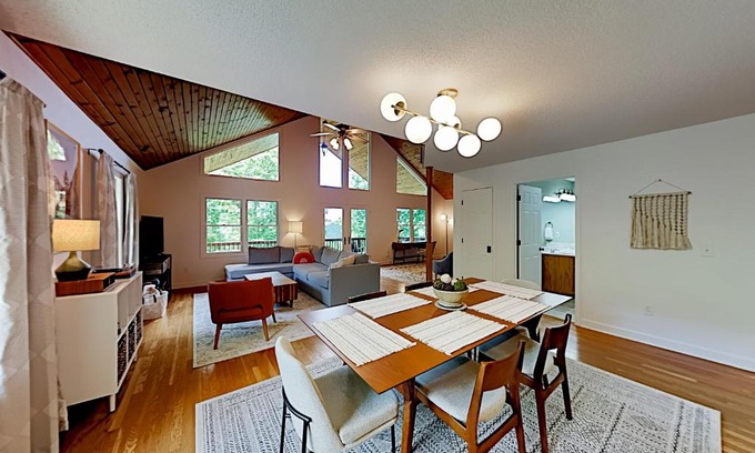 Canton House | Mountain Majesty
