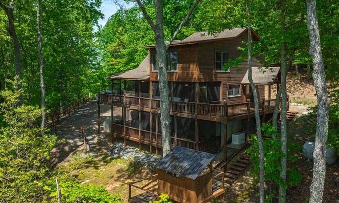 Cherry Log Cabin | Mountain Melody - Mountain View | Hot Tub | Game Room | Firepit