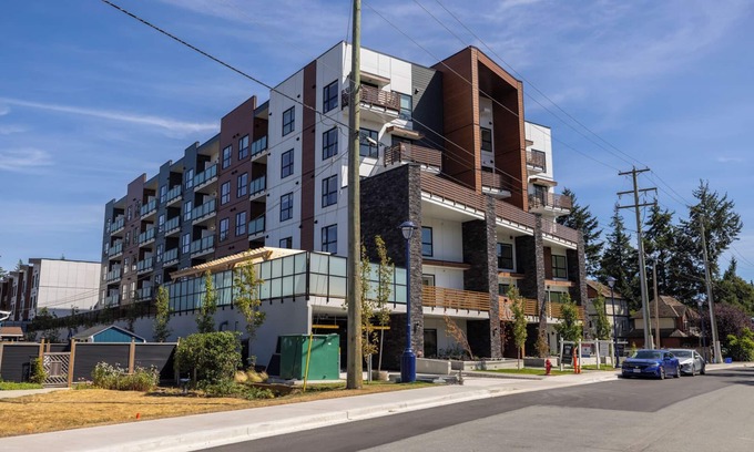 Langford Condo | Mountain Peaks