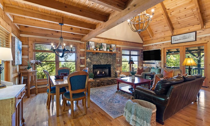 Blowing Rock Cabin | Mountain Retreat in Blowing Rock