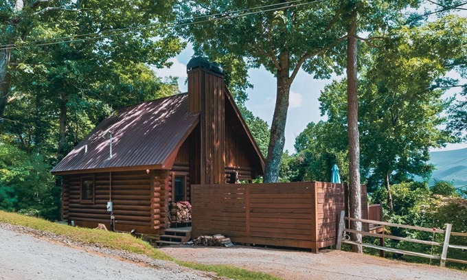 Blue Ridge Cabin | Mountain Ridge Retreat Blue Ridge, GA