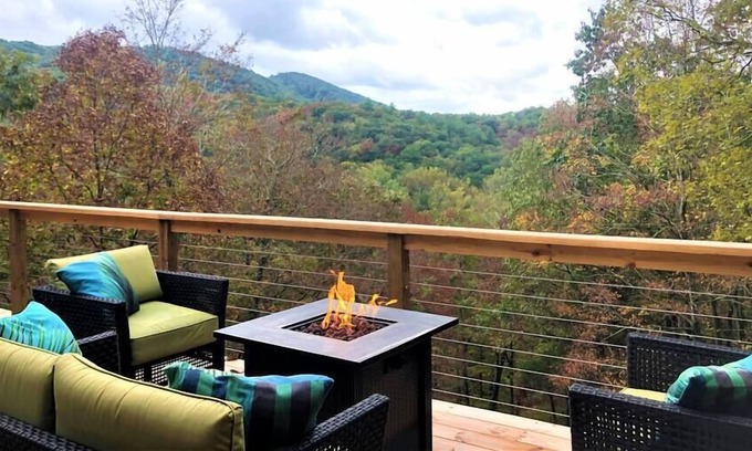 Great Cacapon Cabin | Mountain River Retreat