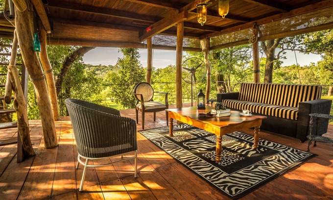 Imbulpe Ski Chalet | Mountain Top Glamping Suite with a Star Bed