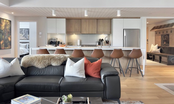 Mont-Tremblant Condo | ❤️ Mountain View and Lake access - Mont-Tremblant