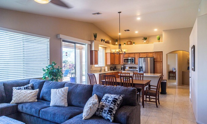 Oro Valley House | Mountain View Beauty w/Pool