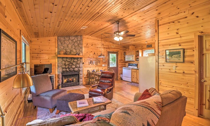 Mountain View Cabin | Mountain View Cabin w/Wraparound Deck!