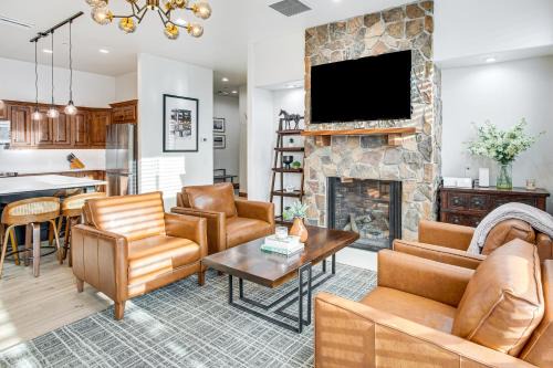 Edwards Apartment | Mountain-View Condo in the Heart of Edwards!