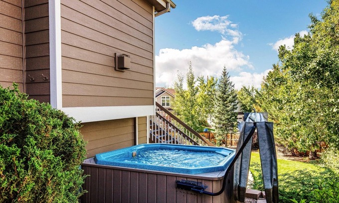 Aurora House | Mountain-View Home with Private Hot Tub, Dog-Friendly Yard, Office, Fireplace