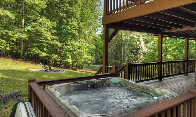 Cherry Log Cabin | Mountain views and more! - Cherry Creek Retreat