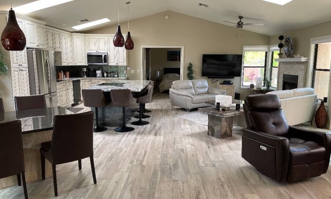 Tucson House | Mountain Views by Sabino Canyon!