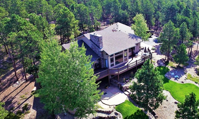 Colorado Springs House | Mountain Views & Colorado Memories