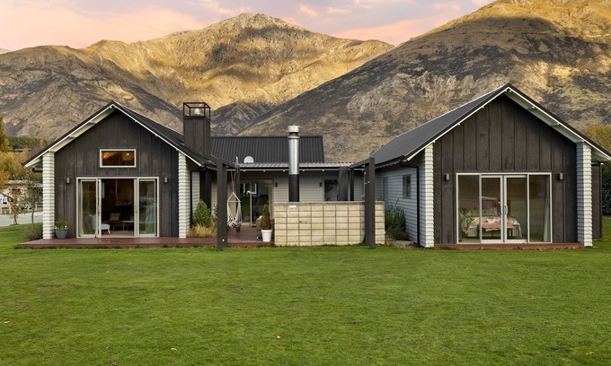 Lake Hayes House | Mountain Vista Family Home