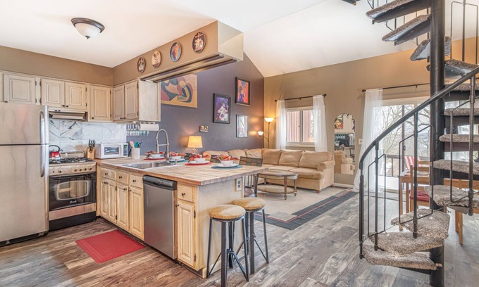 Vernon Condo | MountainTop 2. Amazing views! Walk to slopes!
