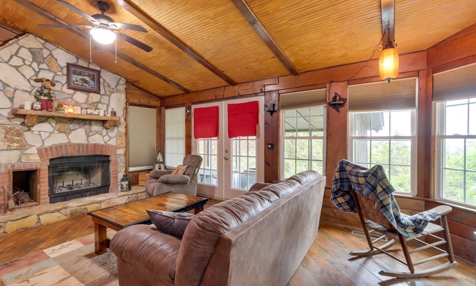 Ellijay Cabin | Mountaintop Ellijay Cabin w/Private Hot Tub