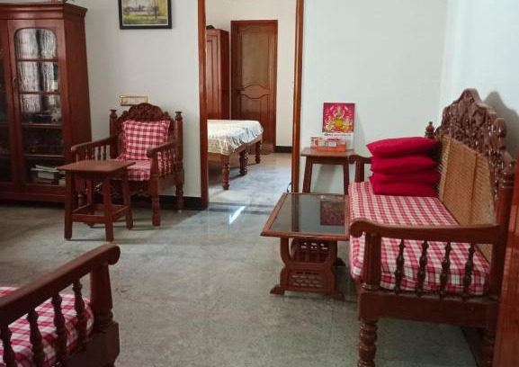 White Town Apartment | MP Plaza Queen