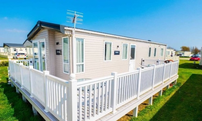 Camber RV Rental | MP639 - Camber Sands Holiday Park - 3 Bedroom/Sleeps 8 - Large gated decking - Close to facilities