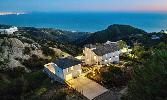 Malibu House | Mt Malibu Mansion w/Amazing Ocean Views, Guest House, 2+ Acres, Hot Tub!