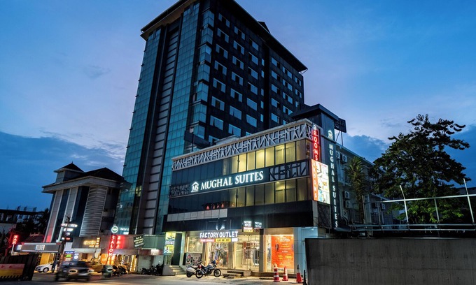 Kakkanad Hotel | MUGHAL SUITES