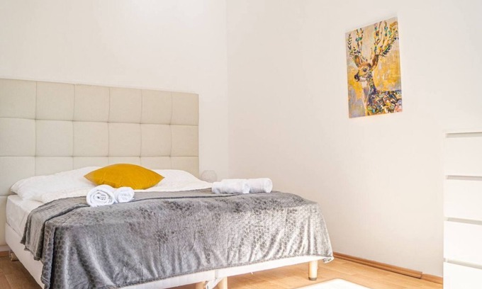 Meidling Apartment | Multiple Apartments& Rooms @The Heart of Vienna