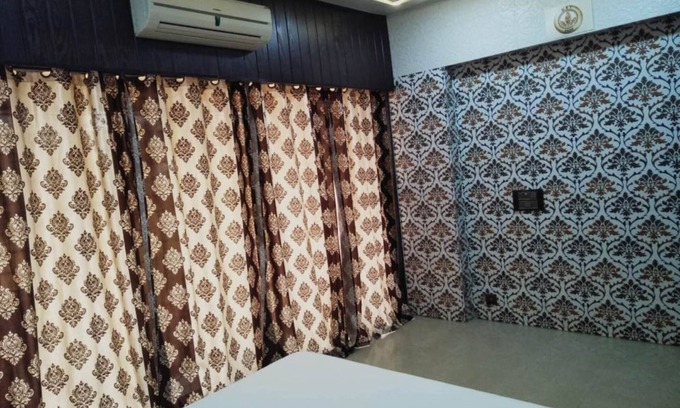 Aarey Colony Apartment | Mumbai's Royal Palms like mini hill station in heart of jungle near to airport