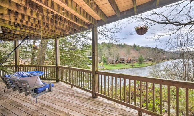 Murphy House | Murphy Cabin with Fire Pit, River and Mountain Views!