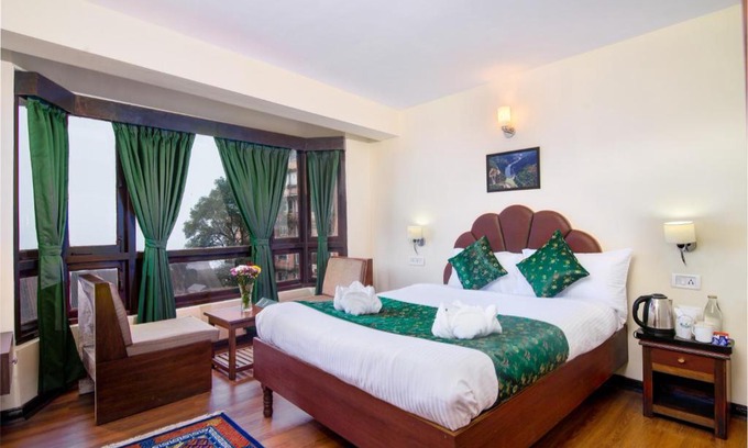 Darjeeling Hotel | Muscatel BhumSang - 200 Mts from Mall Road