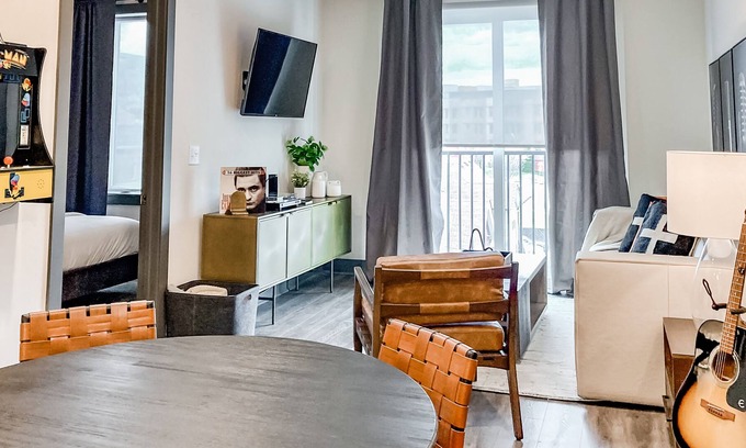 Rolling Mill Hill Condo | Muse | Central downtown condo with fast WiFi, Pac-Man, central AC & gym