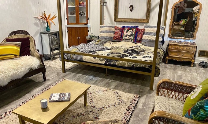 Inglewood Apartment | Music City Hideout