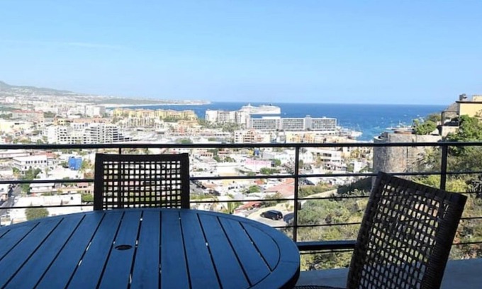 Centro Apartment | Montemar 701 : Luxury in the Heart of Cabon