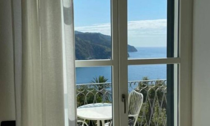 Corniglia Apartment | My Place Your Place - Corniglia, 5 Terre