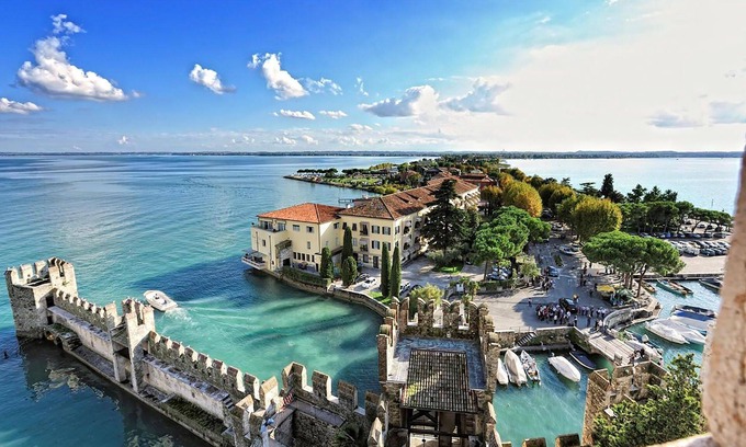 Carciano Villa | My Rental Homes - Villabella with amazing view and private garden of about 5500 sqm